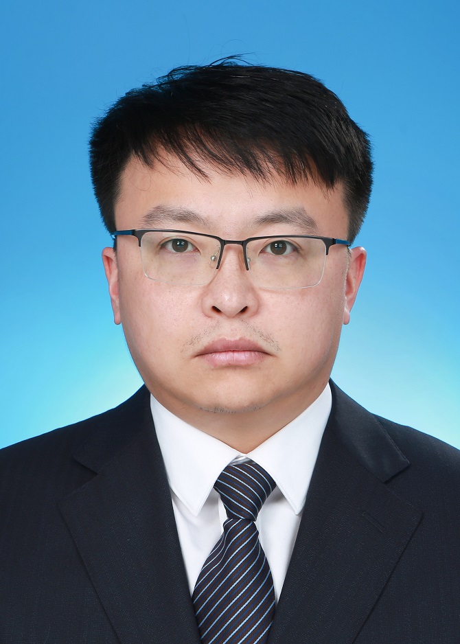 周渤翔